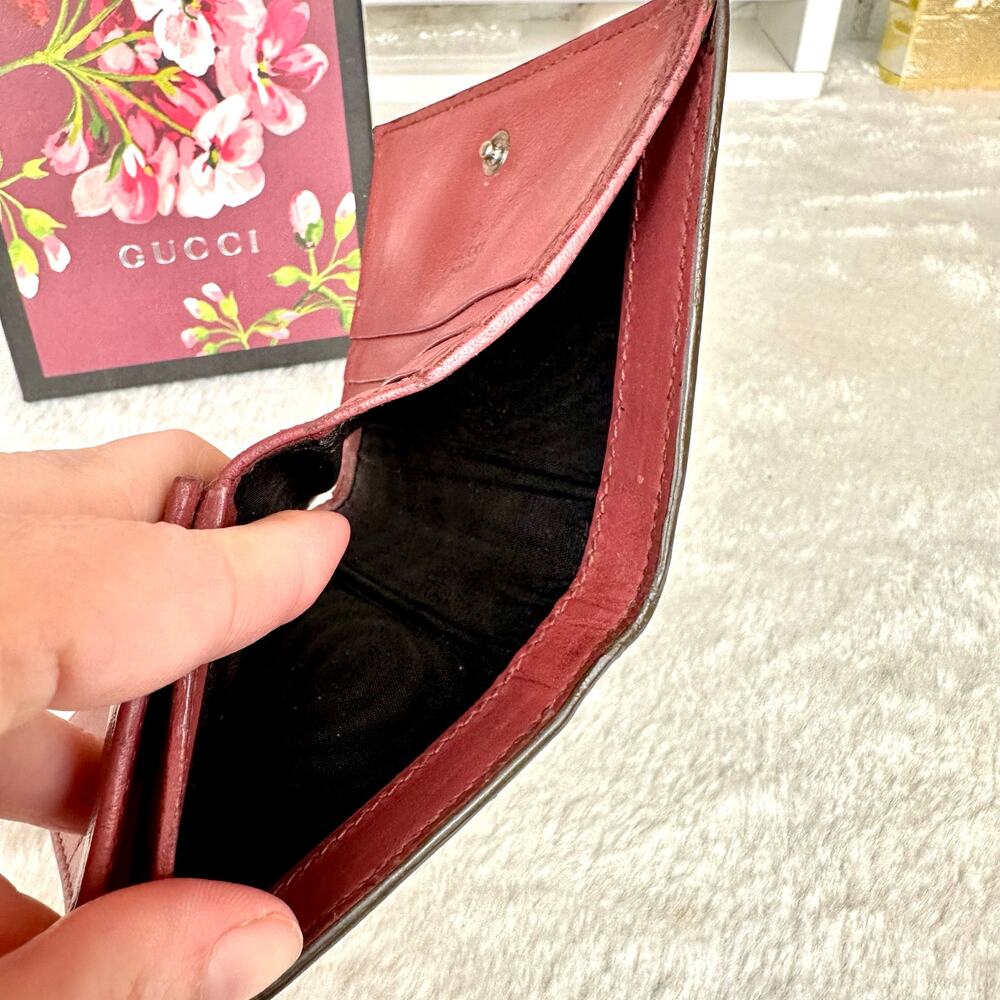 Gucci Flora Compact Wallet, Wristlet clutch GOOD USED! BEAUTIFUL! With chain - Picture 14 of 16